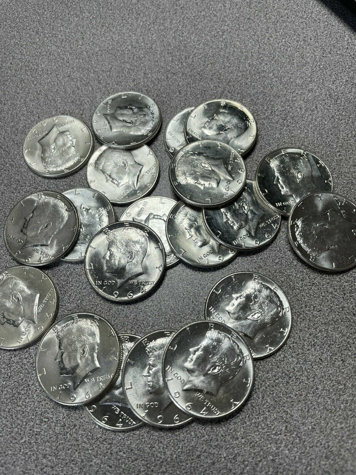 20 BU 1964 Kennedy Half UNC Dollars - 1 Roll of Uncirculated Halves -50c Coins